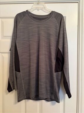 Hang Ten Men's Gray Crewneck Performance Long sleeve tee